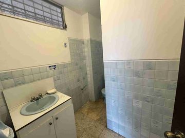 Venta de casa esquinera en Kennedy Nueva