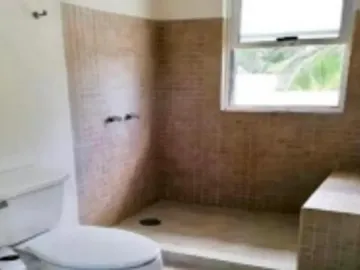 HERMOSA CASA ESTA ESPERANDO POR TI