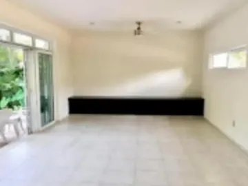 HERMOSA CASA ESTA ESPERANDO POR TI