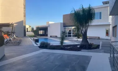 CUMBRES DEL LAGO IMPRESIONANTE PENTHOUSE DE 2 NIVELES 3 RECAMARAS ROOF GARDEN CUARTO DE SERVICIO 3 GARAGES