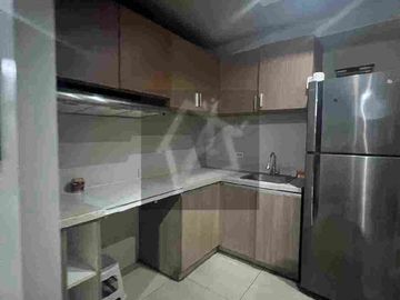 semi-furnished 2 bedrooms condo for sale, Horizon 101, Cebu city Philippines