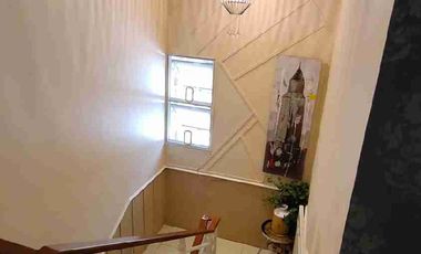 Rumah Hook 2 lantai dalam cluster dekat mall dan sekolah di summarecon bekasi
