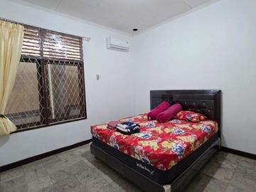 DISEWAKAN RUMAH FULLFURNISHED MEWAH DI JALAN JOHAR PONTIANAK KALIMANTAN BARAT