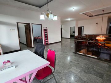 DISEWAKAN RUMAH FULLFURNISHED MEWAH DI JALAN JOHAR PONTIANAK KALIMANTAN BARAT