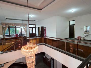 DISEWAKAN RUMAH FULLFURNISHED MEWAH DI JALAN JOHAR PONTIANAK KALIMANTAN BARAT