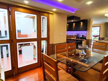 Casa - Macasto, Urbanización Valle hermoso 3, Ambato, Ecuador