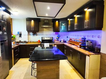 Casa - Macasto, Urbanización Valle hermoso 3, Ambato, Ecuador