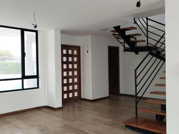 Casa en venta, sector Sangolquí, Valle de los Chillos