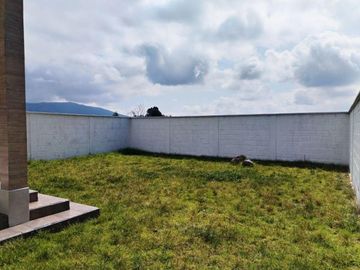 Casa en venta, sector Sangolquí, Valle de los Chillos