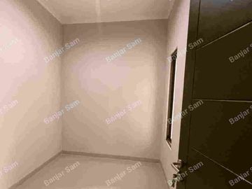 Rumah Hook Minimalis Tropis, Nyaman, Lokasi Dekat Tol, Rs, Sekolah, Mall