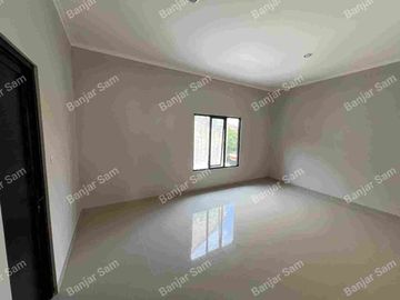 Rumah Hook Minimalis Tropis, Nyaman, Lokasi Dekat Tol, Rs, Sekolah, Mall