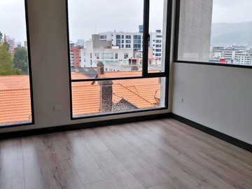 Departamento en venta sector González Suárez