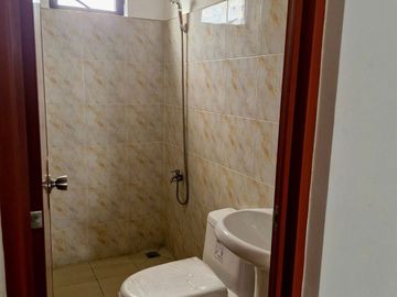 🌇 Live in Comfort: New Townhouse for Sale in QC (Greenfield Subdivision) - Rey