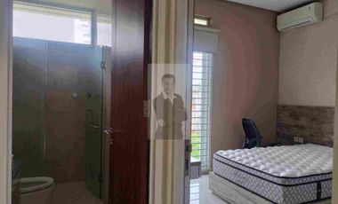 Rumah Villa Hoek Mewah Tanah Baru Residen Furnish Akses Sentul Summarecon Jagorawi