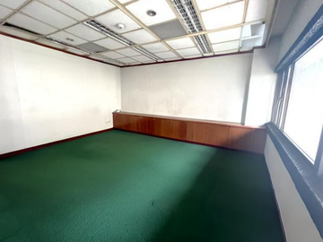 AYALA AVENUE OFFICE 169 SQM