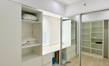 FOR RENT One Maridien in BGC 1 Huge Room