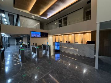 🏙️ Renta de oficina de 25 m2 en piso 10, Vista a Qro — WTC Juriquilla