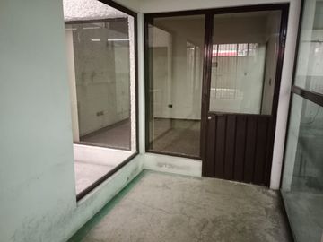 BODEGA O ALMACEN PEQUEÑO EN RENTA $15,000 286 m2 ZONA ESTADIOS, AUTOPISTA, BVL. ZARAGOZA. COLONIA TECNOLOGICO.