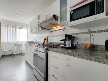 ✨SE VENDE DEPARTAMENTO EN SAN ISIDRO - 2 dormitorios + Family Room + cochera + depósito ✨