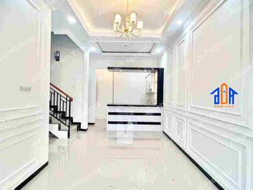 Rumah Mewah Dalam Komplek Maharaja Siap Huni