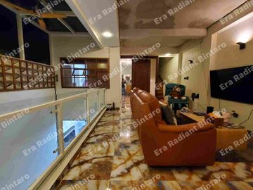 Dijual Cepat Rumah 4 lantai di Pinang  Mas Pondok Indah