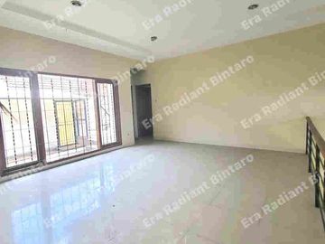 Disewakan Rumah Ada Kolam Renang Di kavling Polri Ragunan Jak sel