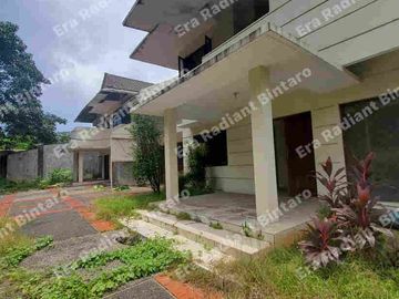 Disewakan Rumah Ada Kolam Renang Di kavling Polri Ragunan Jak sel