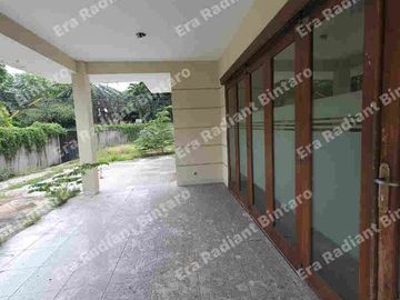 Disewakan Rumah Ada Kolam Renang Di kavling Polri Ragunan Jak sel