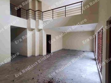 Disewakan Rumah Ada Kolam Renang Di kavling Polri Ragunan Jak sel