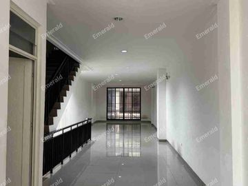 Rukan Hadap Jalan Kawasan Euro Asia PIK 2