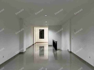 Rukan Hadap Jalan Kawasan Euro Asia PIK 2