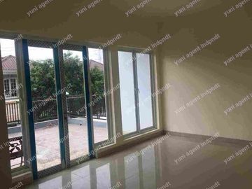 Rumah jual minimalis boulevard sudah renovasi diLegenda wisata