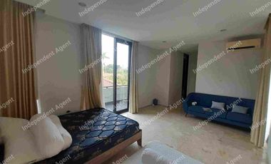 Rumah Dengan Privatepool di Ampera Jakarta Selatan