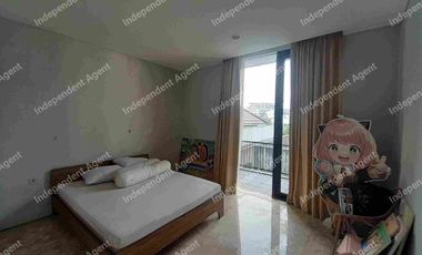 Rumah Dengan Privatepool di Ampera Jakarta Selatan