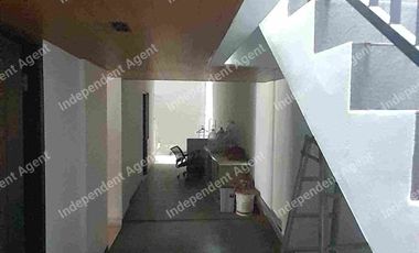 Rumah Dengan Privatepool di Ampera Jakarta Selatan