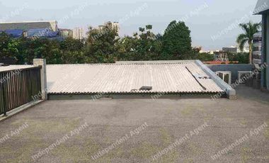 Rumah Dengan Privatepool di Ampera Jakarta Selatan