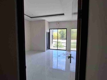 Tenggilis Mejoyo rumah bagus dekat ubaya harga terjangkau