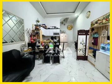 ANA RUMAH BEBAS BANJIR UK 4X14M DI JELAMBAR