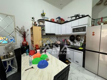 ANA RUMAH BEBAS BANJIR UK 4X14M DI JELAMBAR