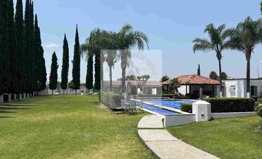 Se vende hermoso terreno en Fracc. El Fresno, en Atlixco, Puebla.  con amenidades