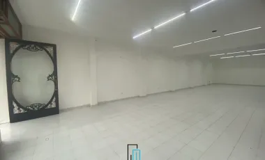 LOCAL COMERCIAL AMPLIO EN RENTA EN FRACC. ENSUEÑO