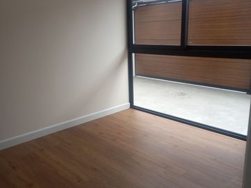 Vendo dpto con terraza de 65m2, Los Rosales, Surco