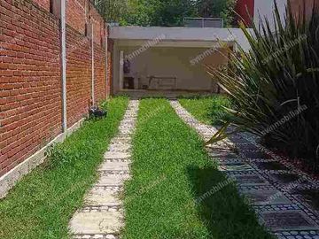 Amplia casa en privada Cholula