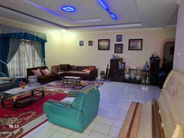 Rumah dekat kampus UIR Marpoyan luas tanah 960m2