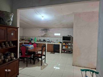 Rumah dekat kampus UIR Marpoyan luas tanah 960m2