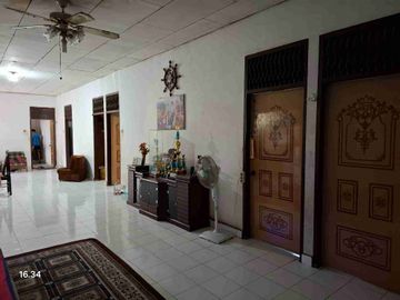 Rumah dekat kampus UIR Marpoyan luas tanah 960m2