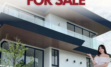 For Sale 5 Bedroom 5BR House and Lot in Las Piñas City at Alabang West