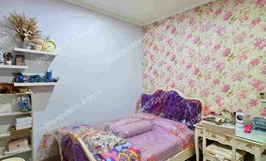 Rumah dekat Mabes TNI Cilangkap dan Stasiun LRT TMII Jakarta Timur
