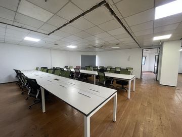 For Rent: 1,301.87 sqm Office Space in Parañaque City