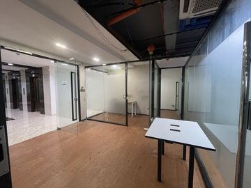 For Rent: 1,198.86 sqm Office Space in Parañaque City